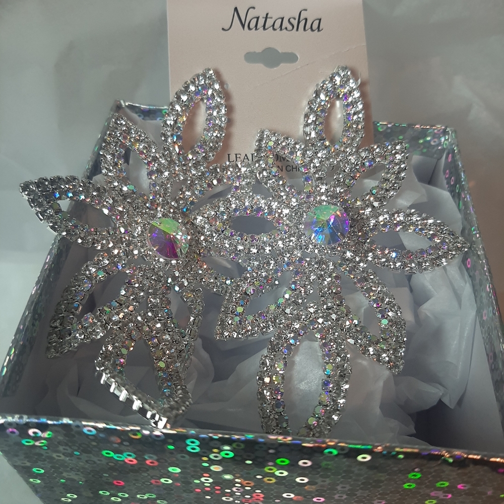 **HOST PICK**Natasha crystal flower dangle earrings